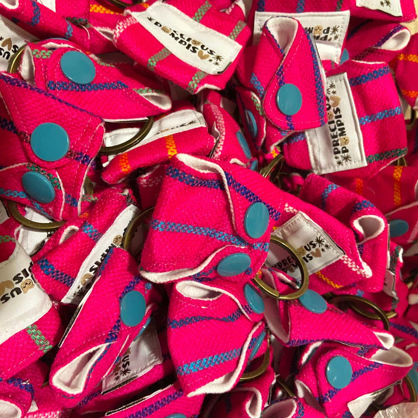 Reboso Rosa Keychain